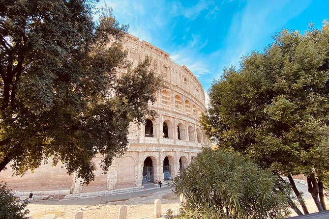 Colosseum Express Group Tour with Optional Arena Access - Group size, headsets, and the “late arrival” problem