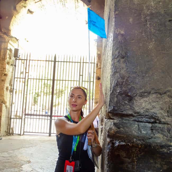 Colosseum, Forum & Palatine Hill Guided Walking tour - Colosseum Time: Gladiators, Spectacle, and Roman Engineering