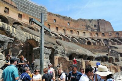 Colosseum Guided Tour - Getting in smoothly: IDs, matching names, and mobile ticketing