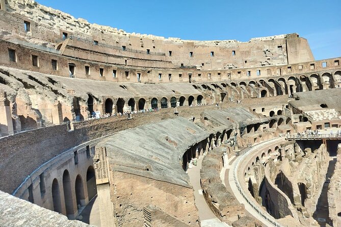 Colosseum Guided Tour in Rome - Meeting point and the name-ID rule (this is not optional)