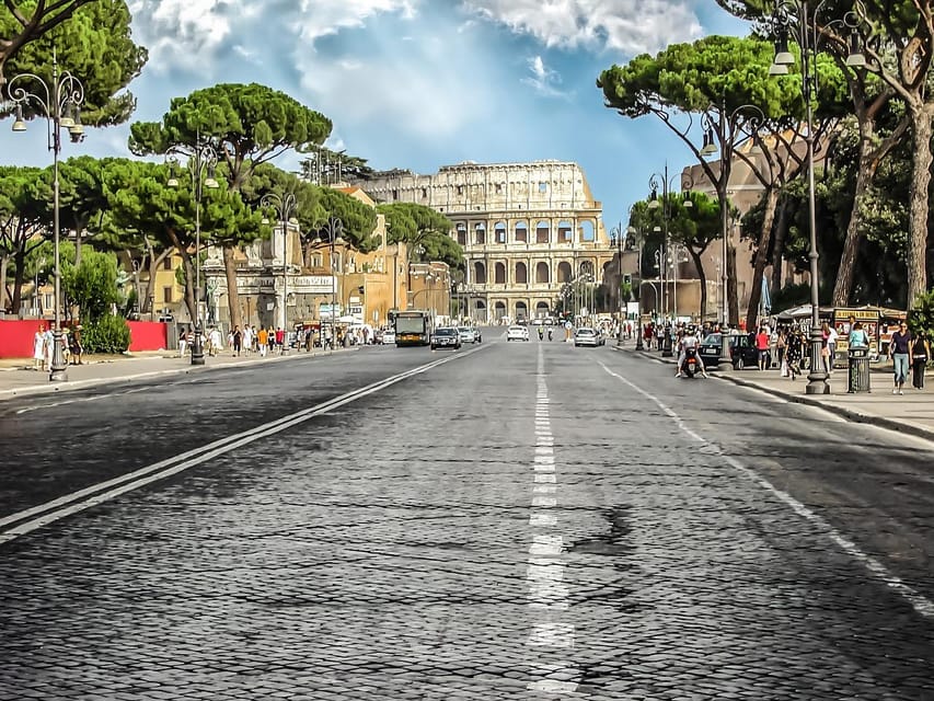 Colosseum, Palatine and Forum tour with virtual guide - The virtual guide question: worth it, or extra cost?