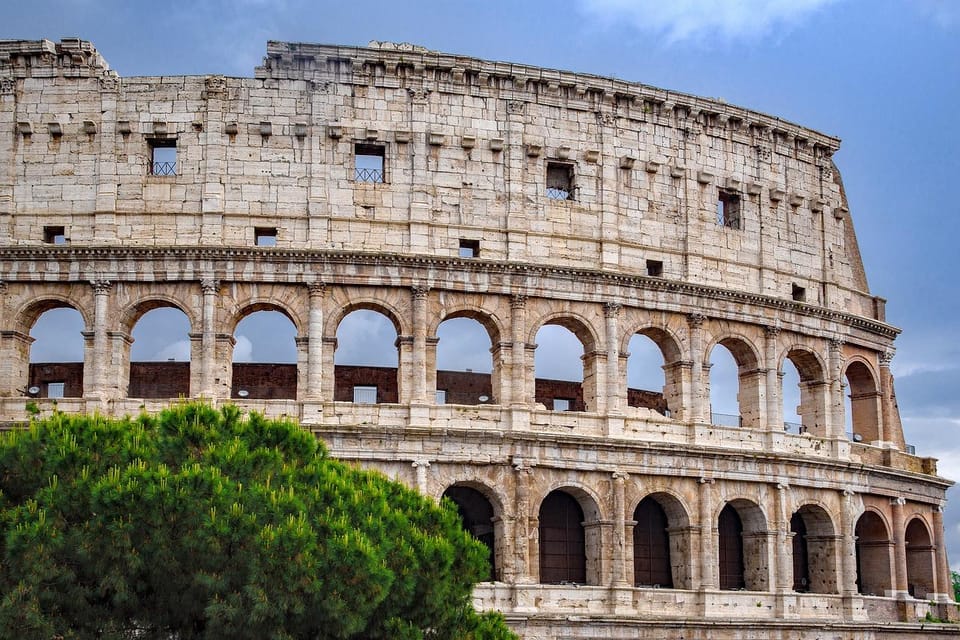 Colosseum, Palatine and Forum tour with virtual guide - Price and value for a fast, ticketed Rome stop