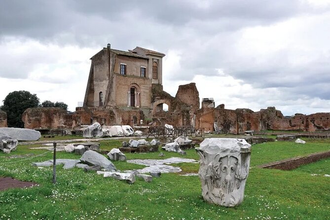 Colosseum, Palatine hill and Roman forum Access with audio guide - Audio Guide Languages: English Plus Four More