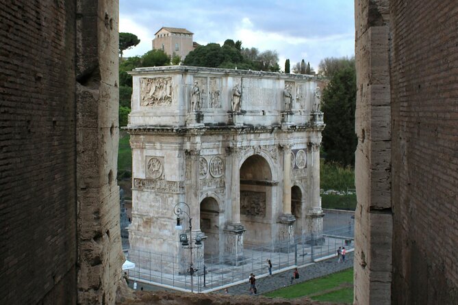 Colosseum, Roman Forum and Palatine Hill- Private Tour - Palatine Hill: Myth at the Lupercal and the Scale of Imperial Rome