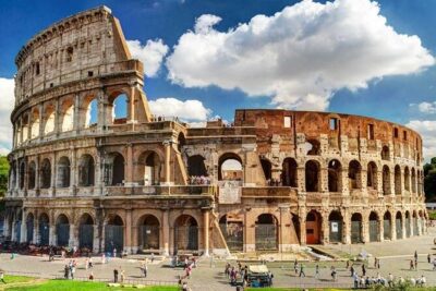 Colosseum Underground Tour with Gladiators Arena in a Group - Underground access: your best chance to understand gladiator life