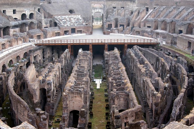 Colosseum with Arena Floor Express Guided Tour - Pace, group size, and avoiding the getting-lost problem