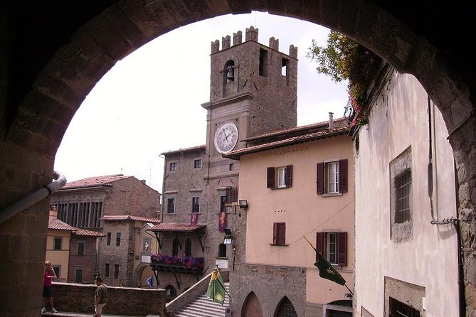 Cortona and Arezzo Full-Day Small-Group Tour from Rome - Arezzo Cathedral and Stained Glass: Another Piero Moment