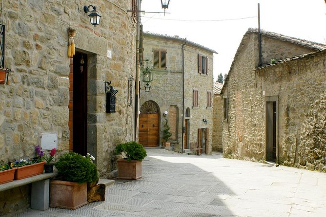 Cortona and Arezzo Full-Day Small-Group Tour from Rome - Cortona Arrives: Why This Hill Town Feels Unreal