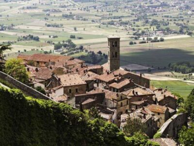 Cortona and Arezzo: Full-Day Tour from Rome - Arezzo’s Hilltop Feel: Piazza Grande, the Cathedral, and the Look of the Town