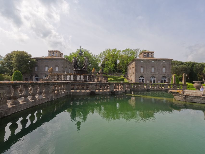 Day trip Frm Rome: Civita di Bagnoregio & Villa Lante Garden - Civita di Bagnoregio: the dying city and the art of not rushing