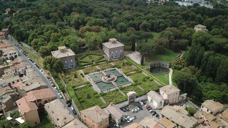 Day trip Frm Rome: Civita di Bagnoregio & Villa Lante Garden - Private transport perks: Wi‑Fi, Coca‑Cola, and zero bus drama