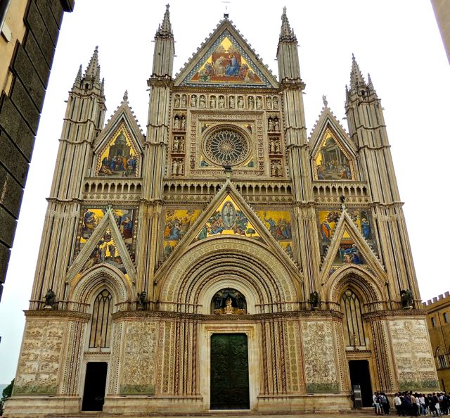 Day trip from Rome to Assisi and Orvieto - 10 hours - Rome to Assisi and Orvieto by private minivan: what the day feels like