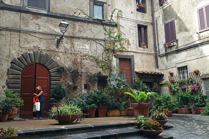 Day trip Rome in Bracciano, Anguillara and Trevignano Romano - What makes this tour feel easy: self-guided time with real direction