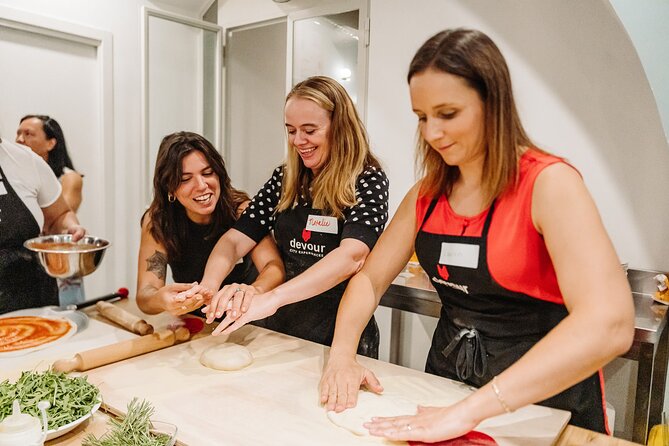 Devour Rome Wine & Pizza Making Class in Trastevere Neighborhood - The spritz moment: an aperitivo intro you can make yourself