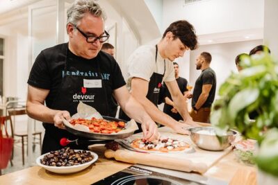 Devour Rome Wine & Pizza Making Class in Trastevere Neighborhood - Your evening flow: spritz to starter, pizza to main, Nutella to dessert