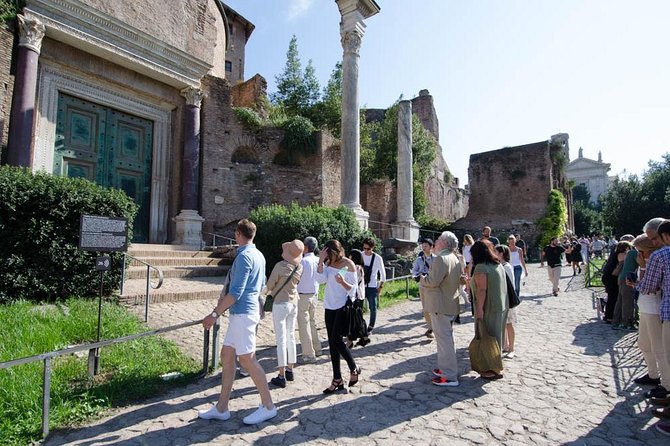 Discover Rome in a Day – Private Driver Tour - Piazza Venezia to the Pantheon: marble icon and ancient interior