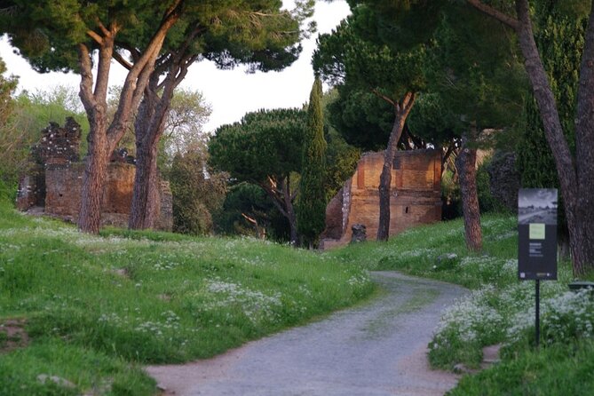Discover The Ancient Appian Way in confort: a golf cart adventure - Catacombe di San Callisto: your guided underground highlight