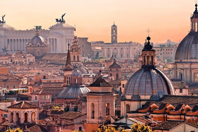 Discover the famous seven hills of Rome with the calessino bee - The calessino bee approach: why this tour feels easier