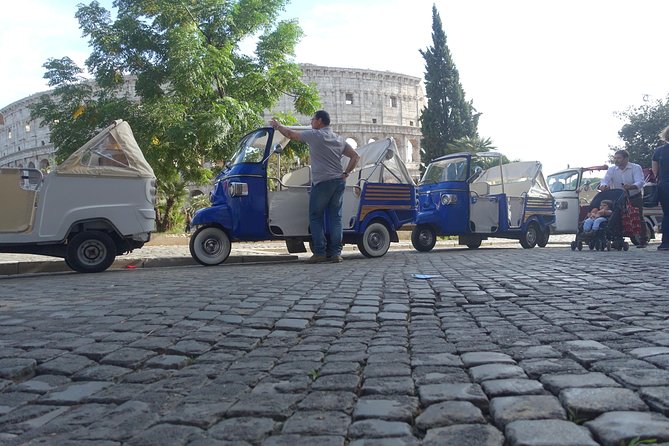 Discover the famous seven hills of Rome with the calessino bee - Giardino degli Aranci: a free viewpoint that’s worth the time
