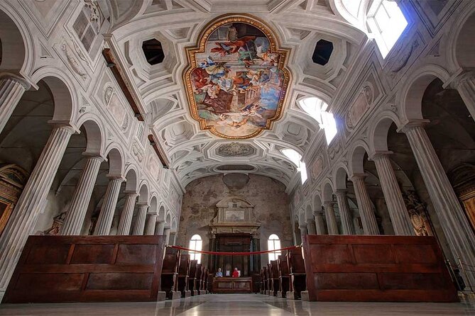 Divine Masterpieces: Guided Tour of Rome's Churches and Art - San Pietro in Vincoli: St. Peter’s chains and Michelangelo’s Moses