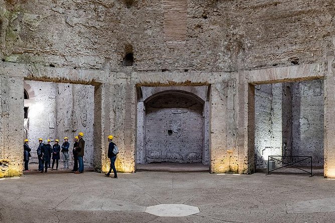 Domus Aurea Guided Tour: The Golden House of Nero - Comfort and clothing: the site is colder than you expect