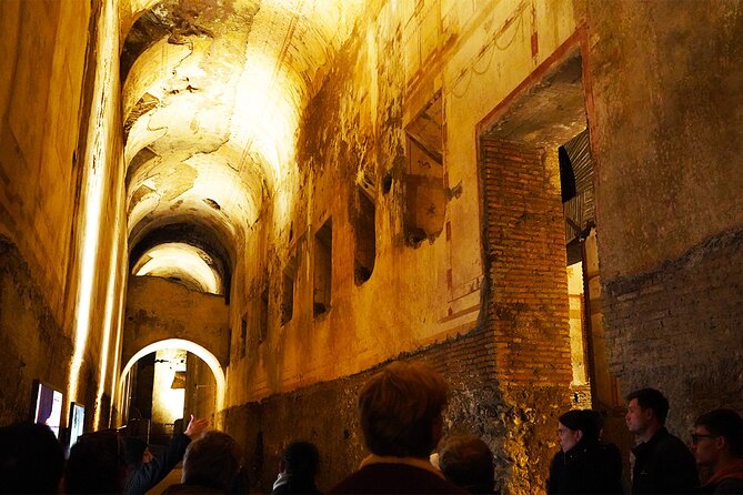 Domus Aurea Tour with WEST WING & Virtual Reality Experience - East Wing and the West Wing: two sides of the same power story