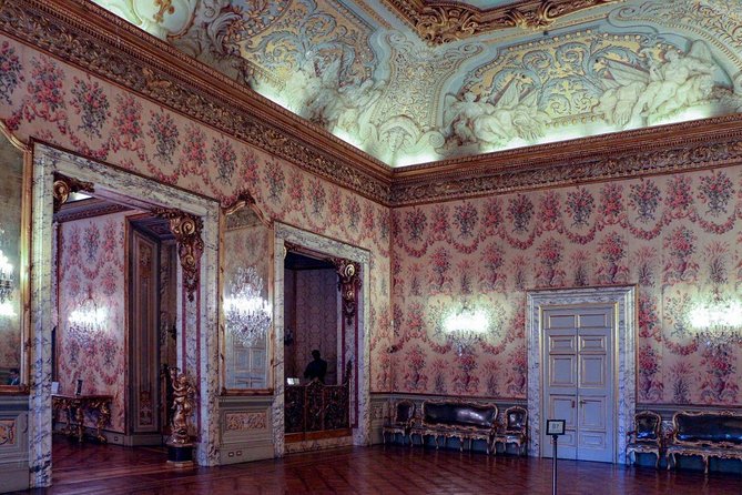 Doria Pamphilj Gallery and Palace Private Tour - Family Chapel Visit: Where the Personal Side Shows Up