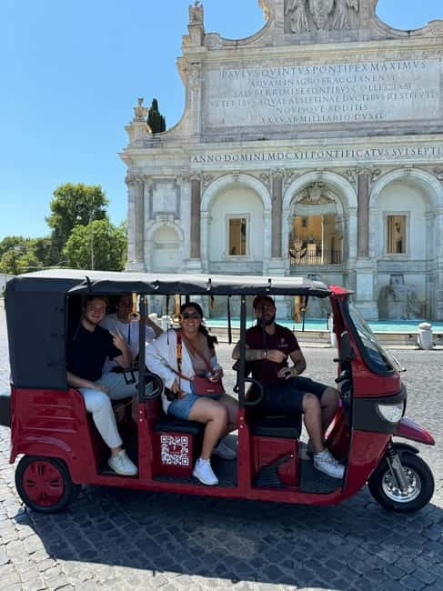 E-Tuk Tour: Express Highlights of Rome - Where You Start: Via dei Condotti 61 and What That Means