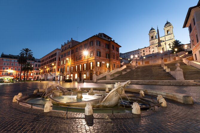 E-Tuk Tour: Rome by Night - Piazza Navona after sunset: statues, fountains, and softer crowds