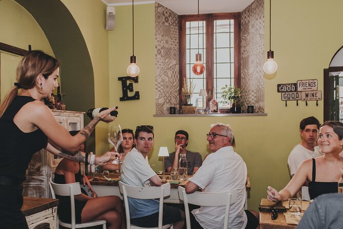 EAT AND DRINK LIKE A LOCAL - Wine Tasting in Trastevere w/ Gelato - DOCG wine and how the tastings are set up