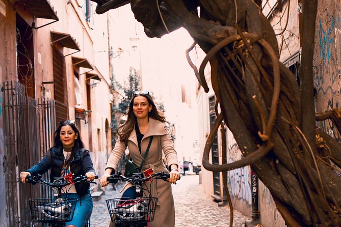Electric Bike Tour of City Centre with Gelato Highlights of Rome - Group Size and Pace: What Small Groups Actually Change