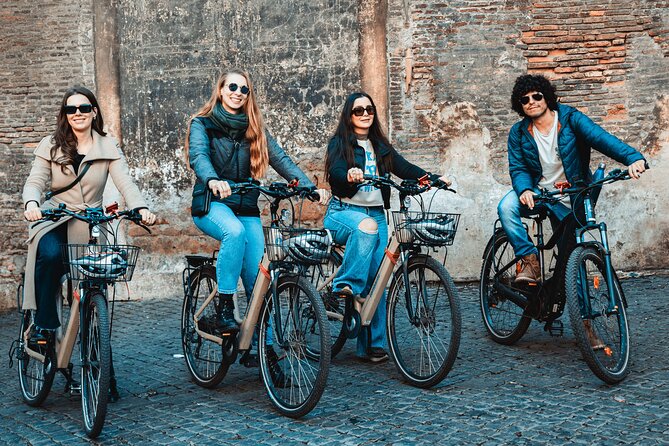 Electric Bike Tour of City Centre with Gelato Highlights of Rome - Electric Bikes, Helmet, Phone Holder: How the Tour Stays Comfortable