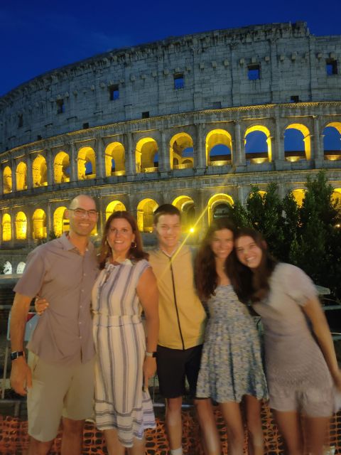 Elegant Rome by night tour and dinner in a local restaurant - The 7pm Pickup and Mercedes V-Class Comfort