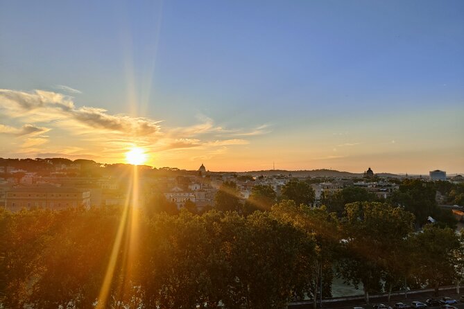 Elegant Rome by Night Tour with Local Driver-Guide & Dinner - Via dei Fori Imperiali: a short walk through the ancient corridor