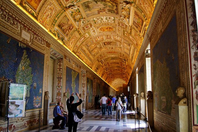 Entire Vatican Tour Experience Treasure of the Sistine Chapel - What You Must Wear (And Why This Tour Can Hit a Wall)