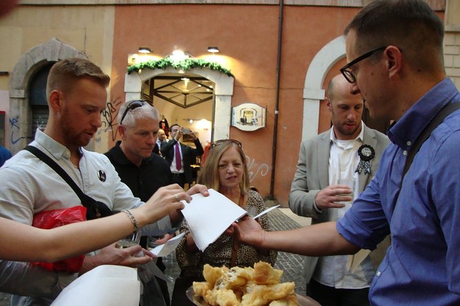 Evening food & wine tour in Rome's historical center - Largo Argentina Gelato Finale: Classic and Unusual Flavors