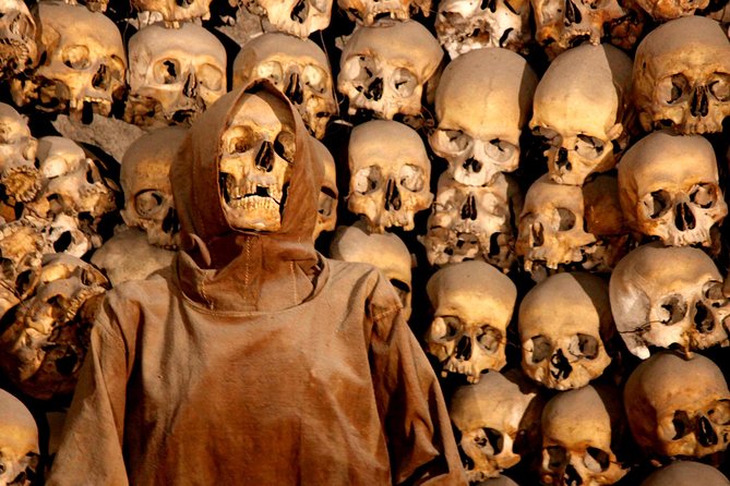 Exclusive After-Hours: Crypts, Catacombs & Bone Chapel Tour - Stop 2: Priscilla Catacombs After Dark With an Expert Guide