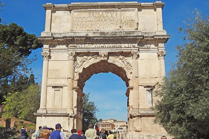 Exclusive Colosseum ARENA and Ancient Rome with Archaeologist - Skip the audioguides and skip the entrance-line stress