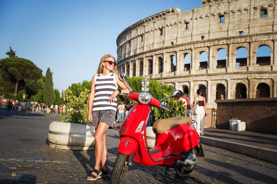 Explore city on Vespa with Professional Photographer - Fontana dell’Acqua Paola finish: a Baroque backdrop for your last shots