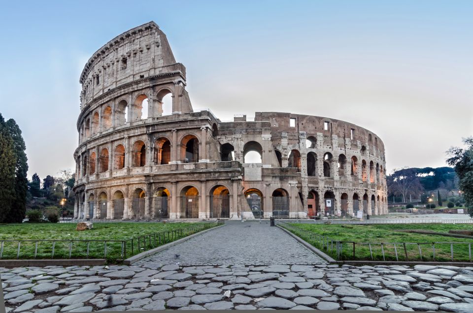 Explore Colosseum and Roman Forum with an Archaeologist - Quick stops at major arches: what the 10 minutes is really for