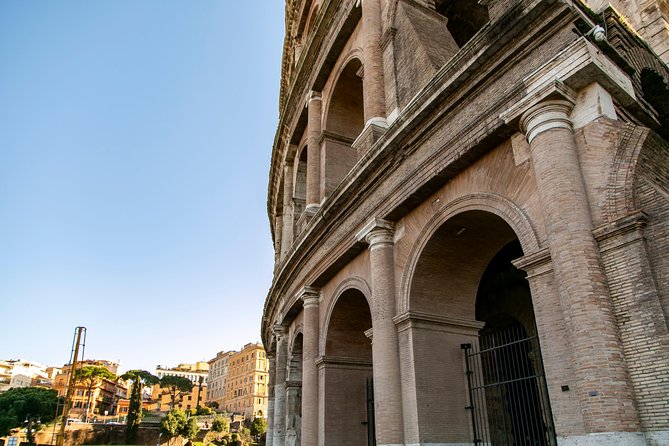 Fast Access Guided Tour of the Colosseum & Ancient Rome with a Roman Guide - What You Really Get from the Human Guide