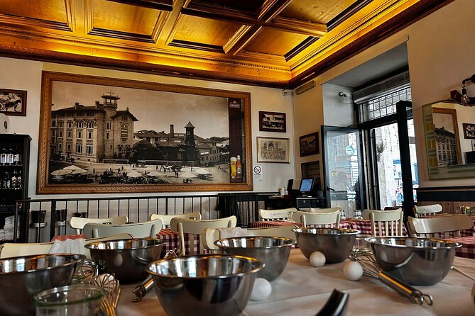 Fettuccine Pasta Cooking Class in Rome City Center - The Sauce Moment: Picking Your Classic Roman Flavor