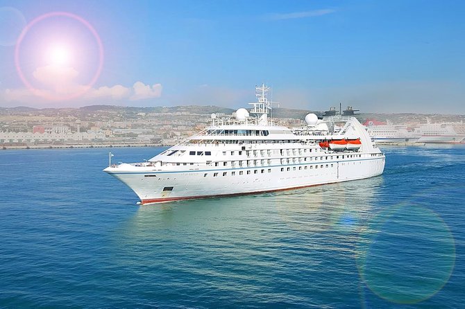 Fiumicino FCO Airport to Civitavecchia Port of Rome Private Transfer - Finding your driver quickly at Fiumicino Airport