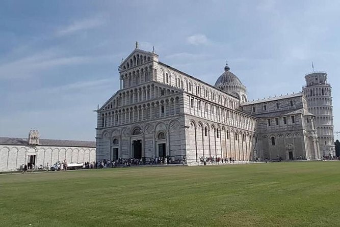 Florence and Pisa from Rome: Enjoy a Full Day Private Tour - Pisa’s Piazza dei Miracoli: the Baptistery echo and a smooth monuments circuit