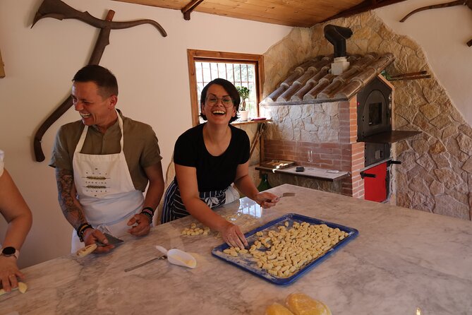 Focaccia and Pesto Cooking Class in the Roman Countryside - Pesto with basil from the garden (and not from a jar)