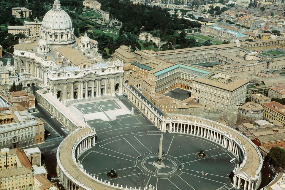 From Civitavecchia: Full-Day Panoramic Bus Tour of Rome - Castel Sant’Angelo and St. Peter’s Square from Via della Conciliazione