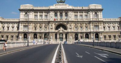 From Civitavecchia: Full-Day Panoramic Bus Tour of Rome - Air-conditioned coach and live narration: the guide does the heavy lifting