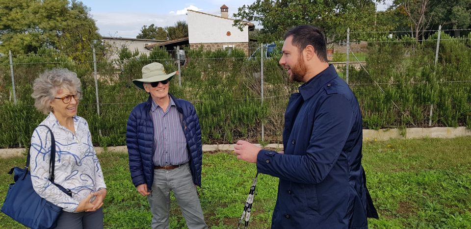 From Civitavecchia: Tuscany-Latium Wine Tour with Tastings - Guide Mirko and the small-group advantage