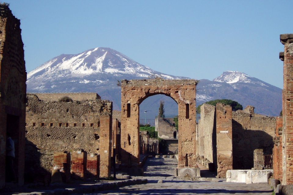 From Rome: Amalfi Coast and Pompeii Tour - Getting From Rome: Minivan Pickup and the Real Meaning of a 12-Hour Day