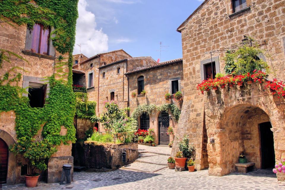 From Rome: Bagnoregio & Orvieto Day Trip with Wines & Lunch - Orvieto in two hours: Duomo views and time to wander